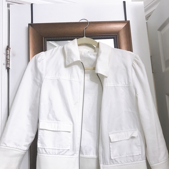 Women's Lightweight Jackets - Picture 5 of 5